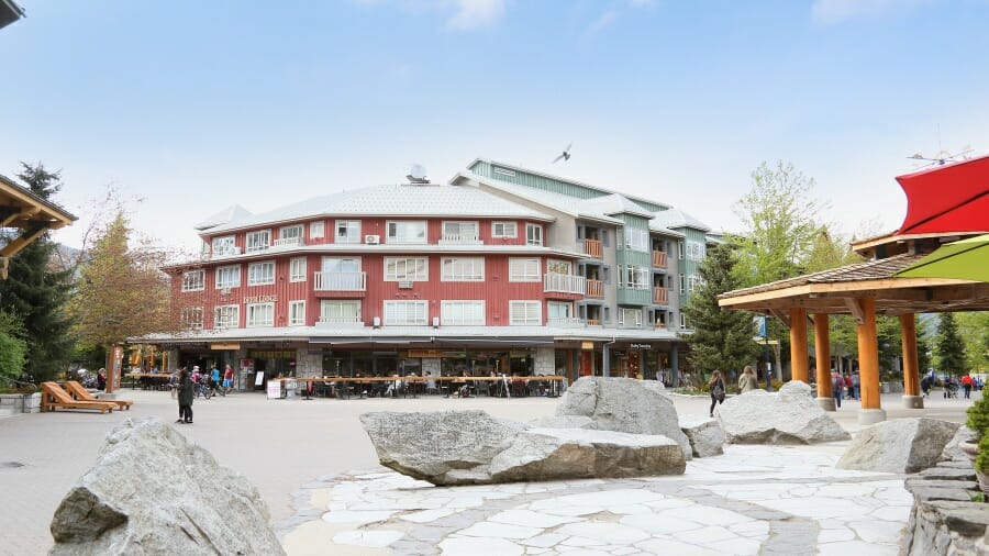 Town Plaza - Deer Lodge