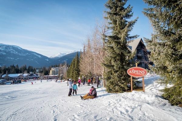 Whistler ski-in/ski-out condo rentals at Aspens Lodge beside Blackcomb Mountain’s snowy slopes.